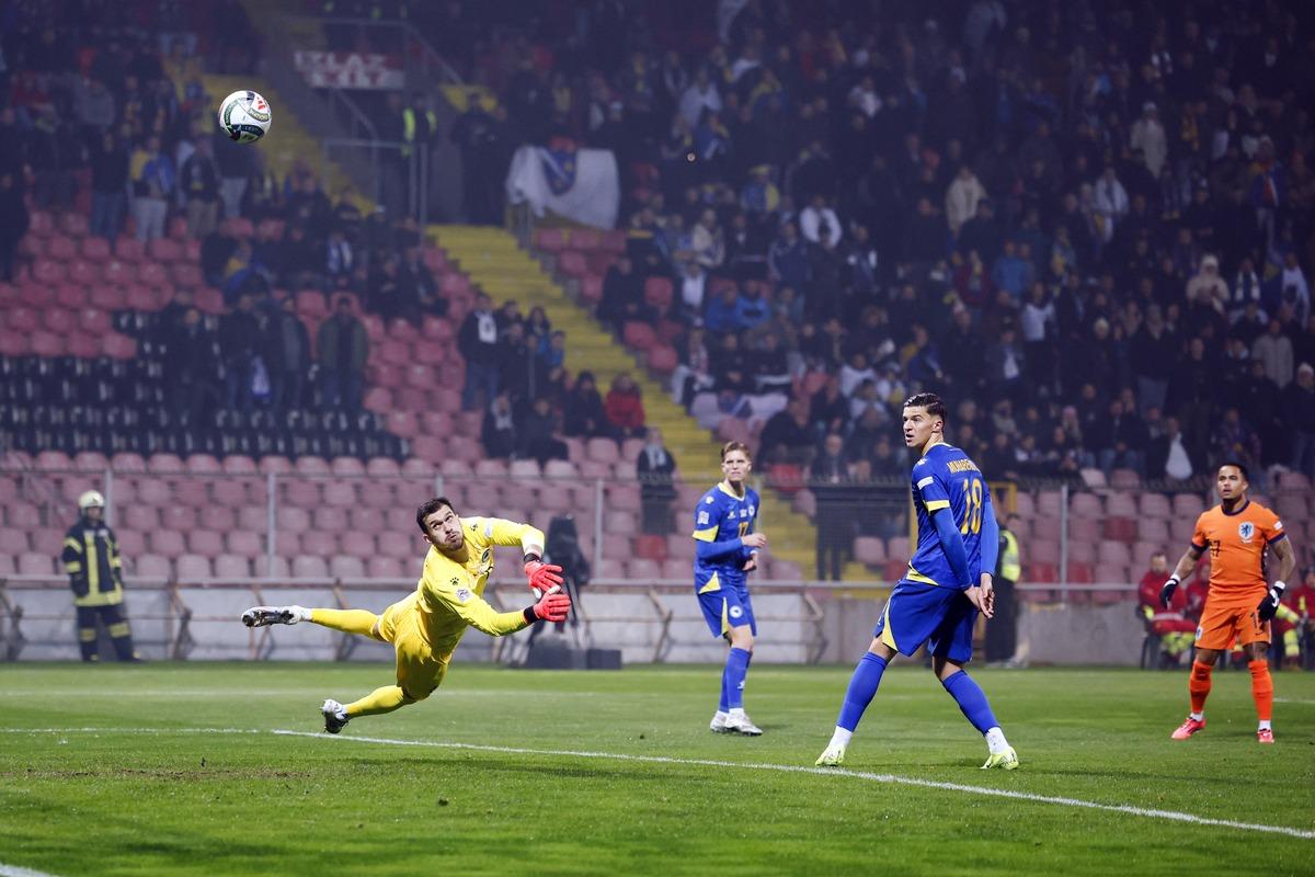 两队在比赛 两队在比赛